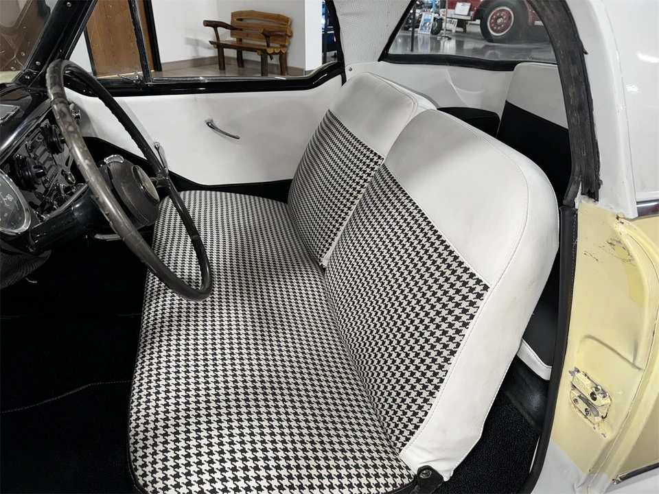 1960 Nash Metropolitan - Image 25 of 30