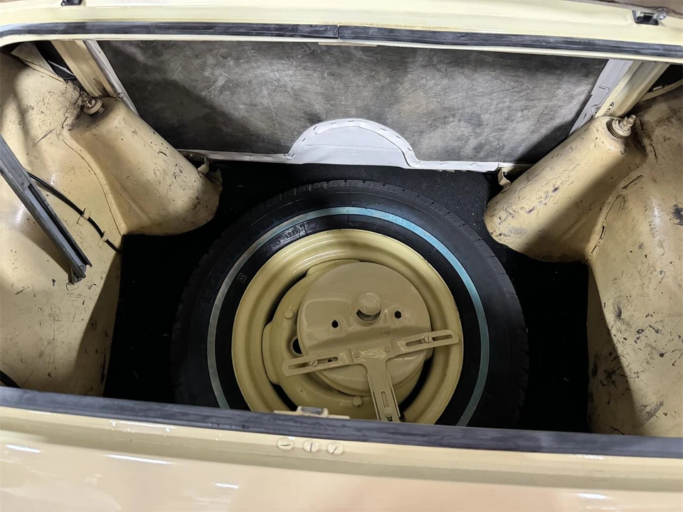1960 Nash Metropolitan - Image 29 of 30