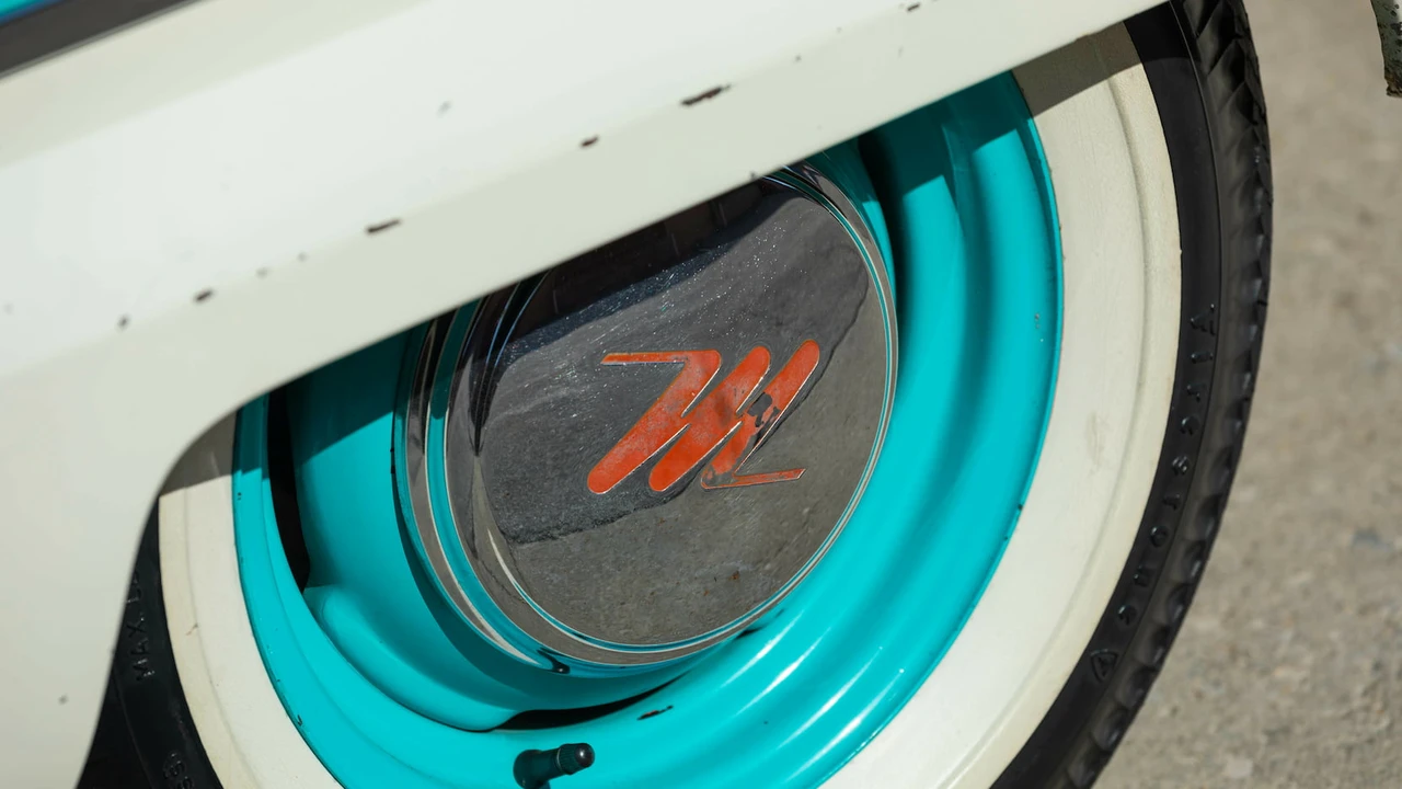 1960 Nash Metropolitan - Image 11 of 22