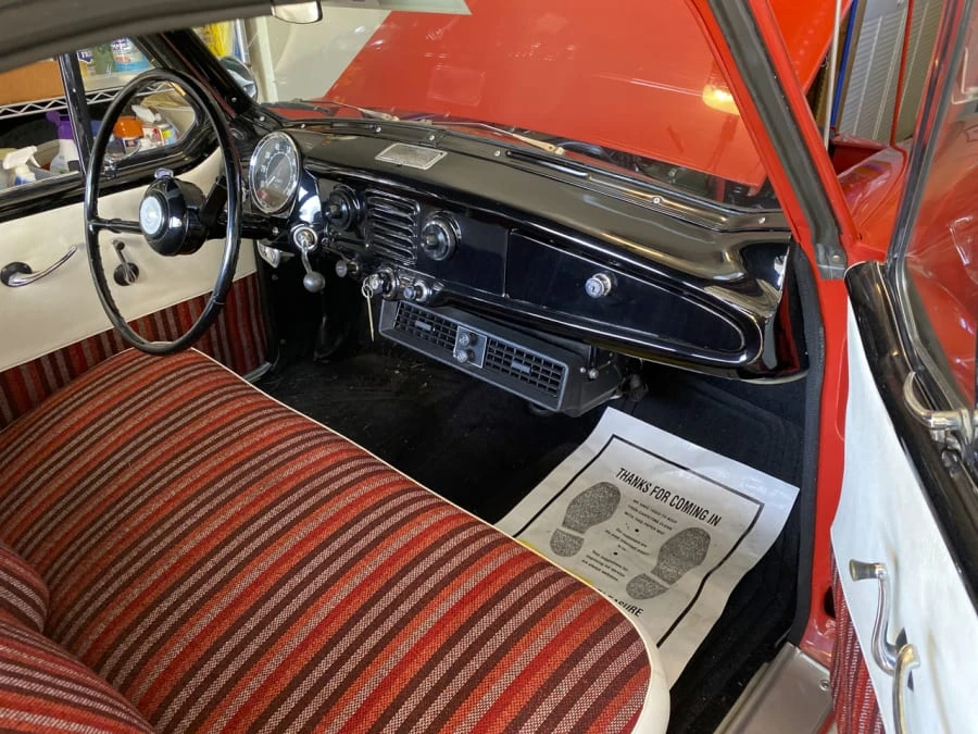 1960 Nash Metropolitan - Image 8 of 11