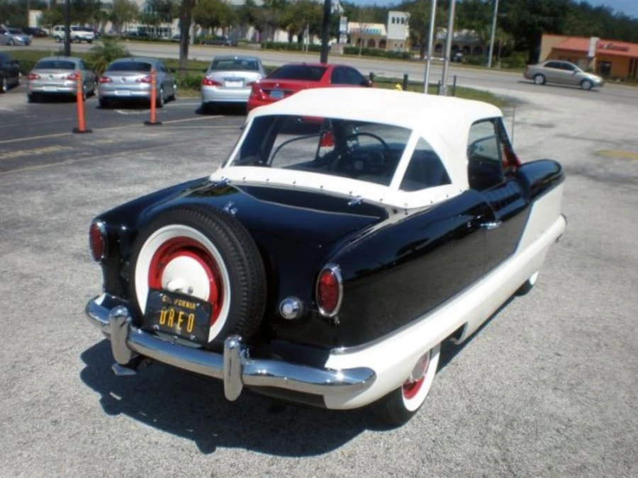 1960 Nash Metropolitan - Image 2 of 8