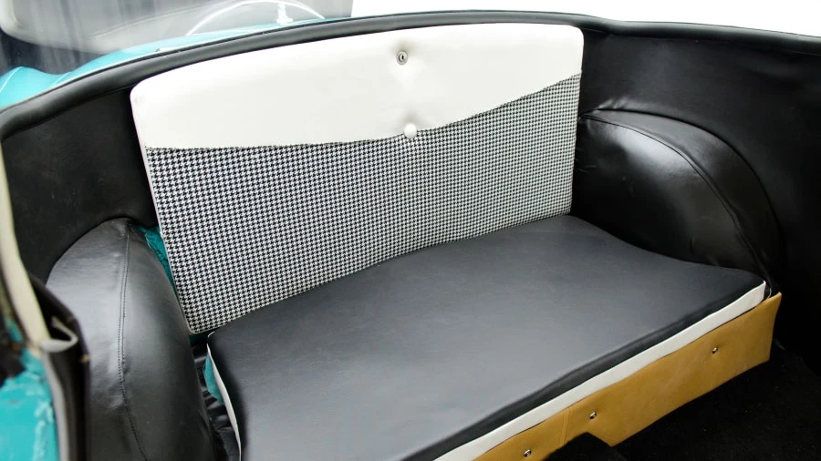 1960 Nash Metropolitan - Image 7 of 12