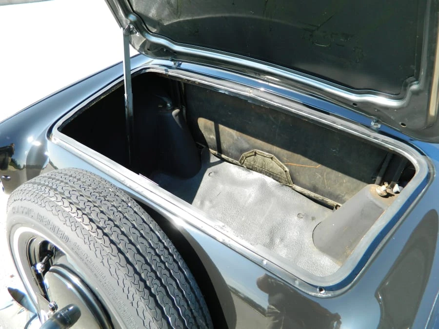 1960 Nash Metropolitan - Image 6 of 8