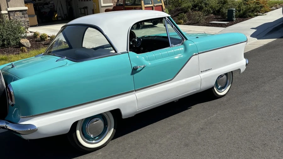 1960 Nash Metropolitan - Image 2 of 9