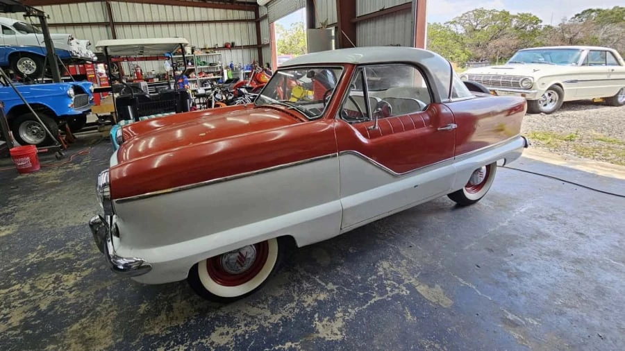 1960 Nash Metropolitan - Image 2 of 8