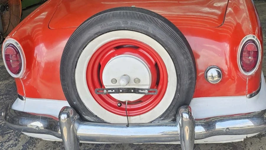 1960 Nash Metropolitan - Image 4 of 8