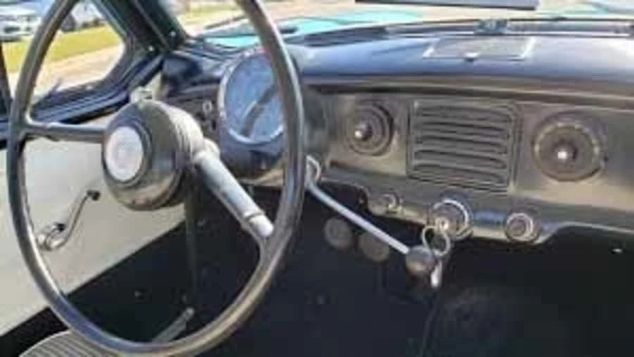 1960 Nash Metropolitan - Image 4 of 10