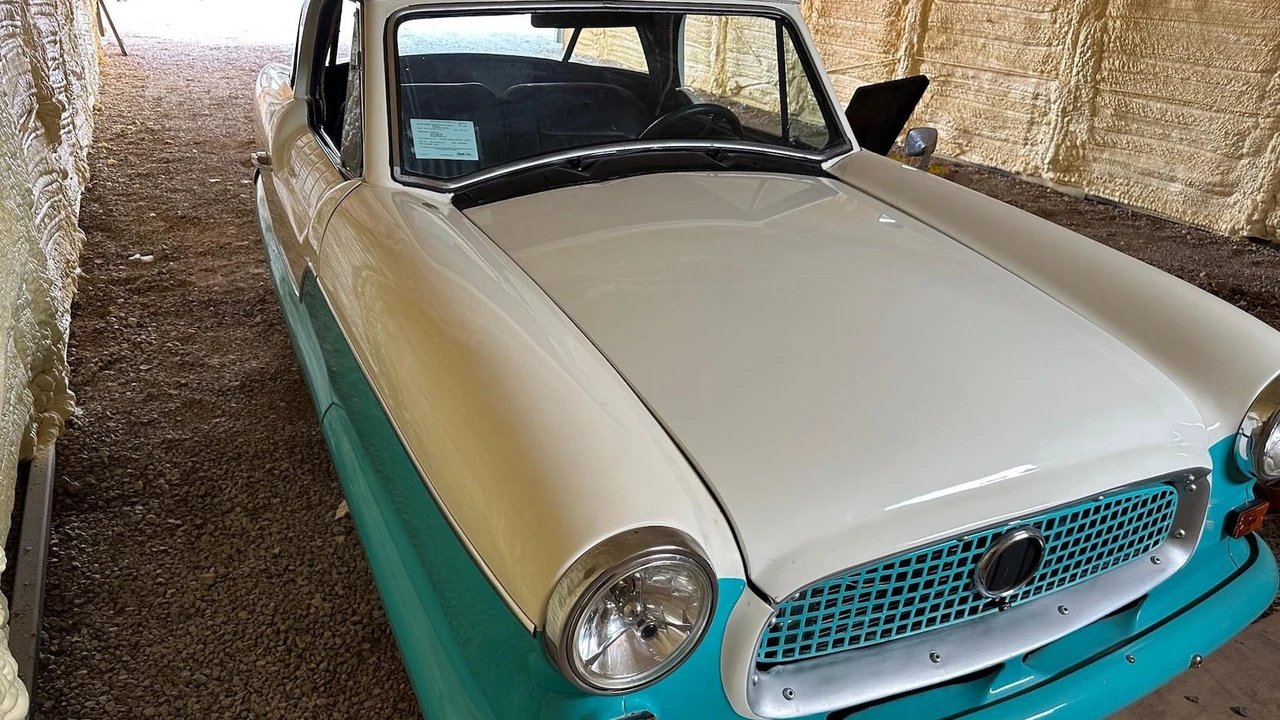1960 Nash Metropolitan - Image 3 of 6
