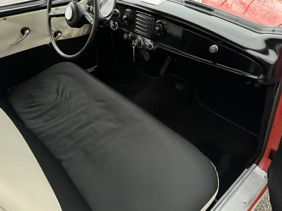 1960 Nash Metropolitan - Image 5 of 8