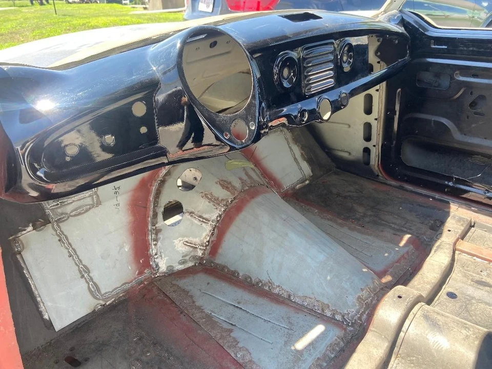 1960 Nash Metropolitan - Image 2 of 21