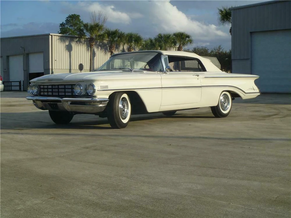 1960 Oldsmobile 98 - Image 2 of 4