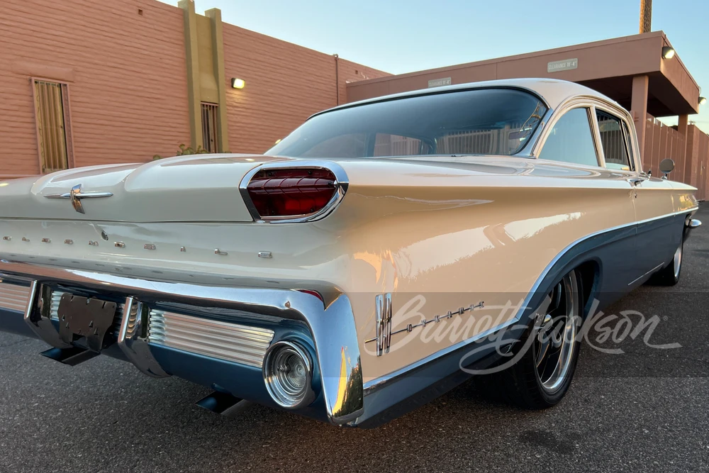 1960 Oldsmobile 88 - Image 12 of 13