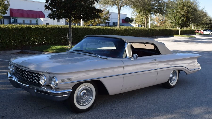 1960 Oldsmobile 88 - Image 4 of 10