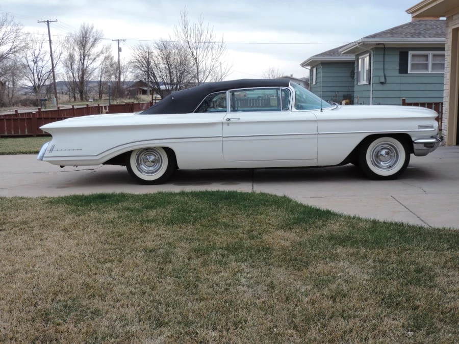 1960 Oldsmobile 88 - Image 2 of 4