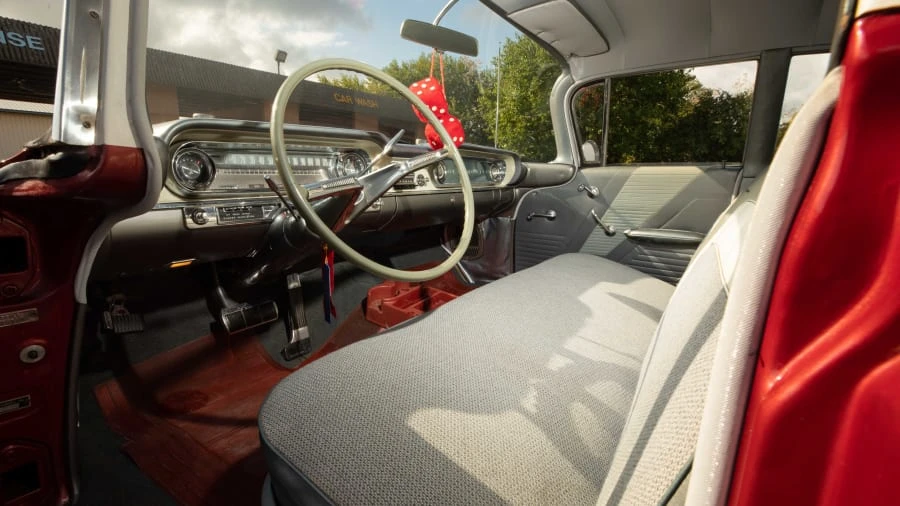1960 Oldsmobile 88 - Image 4 of 25