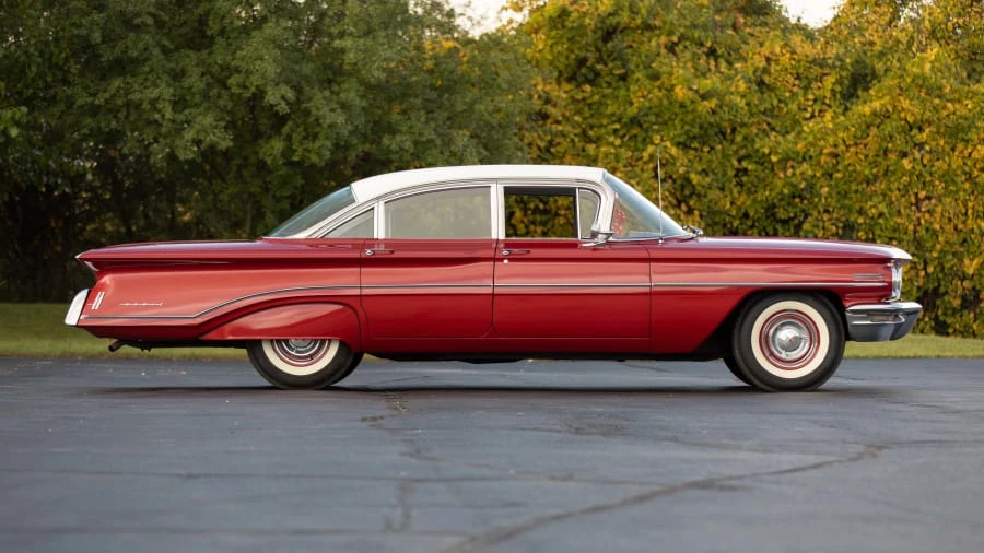 1960 Oldsmobile 88 - Image 8 of 25