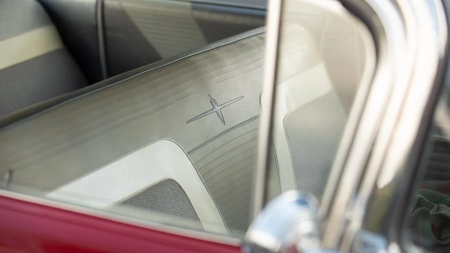 1960 Oldsmobile 88 - Image 22 of 25