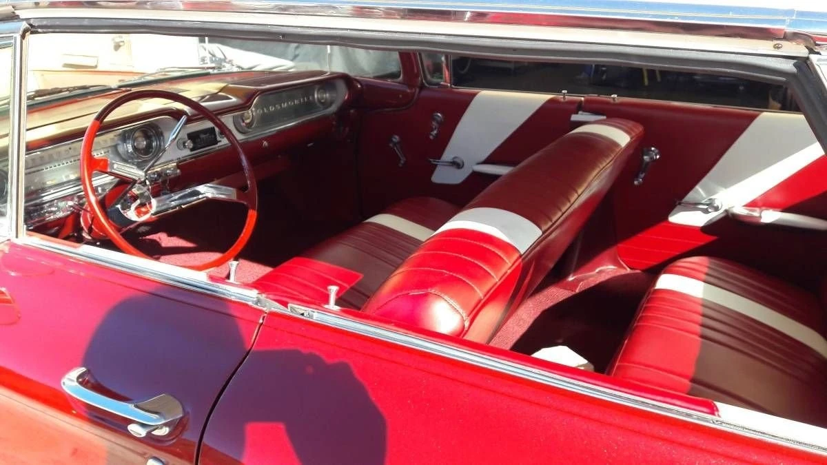 1960 Oldsmobile 88 - Image 12 of 19