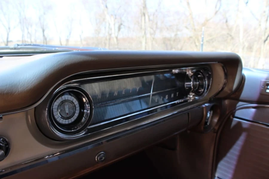 1960 Oldsmobile 98 - Image 6 of 10