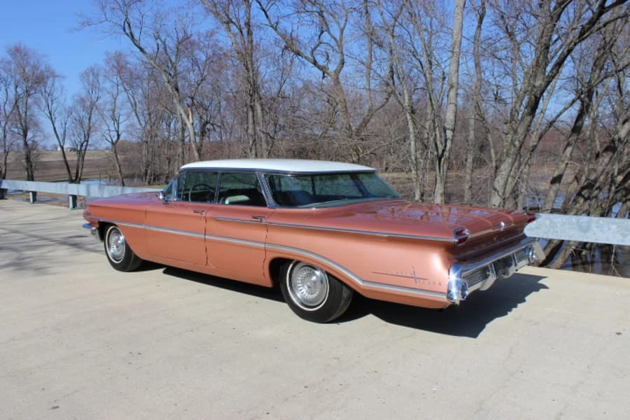 1960 Oldsmobile 98 - Image 8 of 10