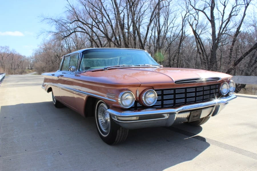 1960 Oldsmobile 98 - Image 10 of 10