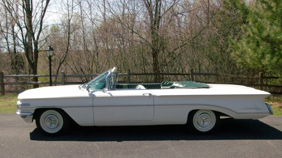 1960 Oldsmobile 98 - Image 2 of 12