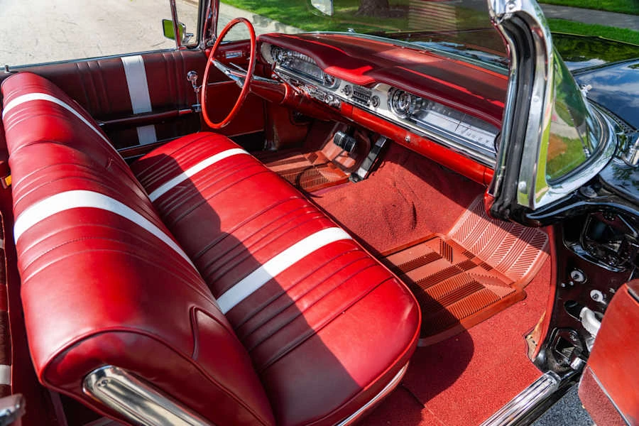 1960 Oldsmobile 98 - Image 14 of 24
