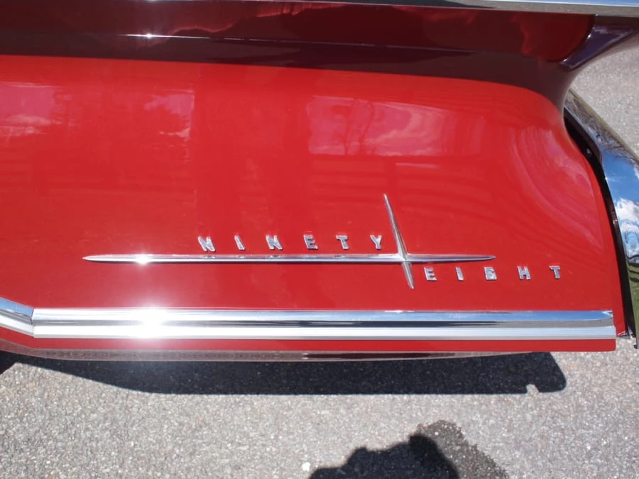 1960 Oldsmobile 98 - Image 9 of 23