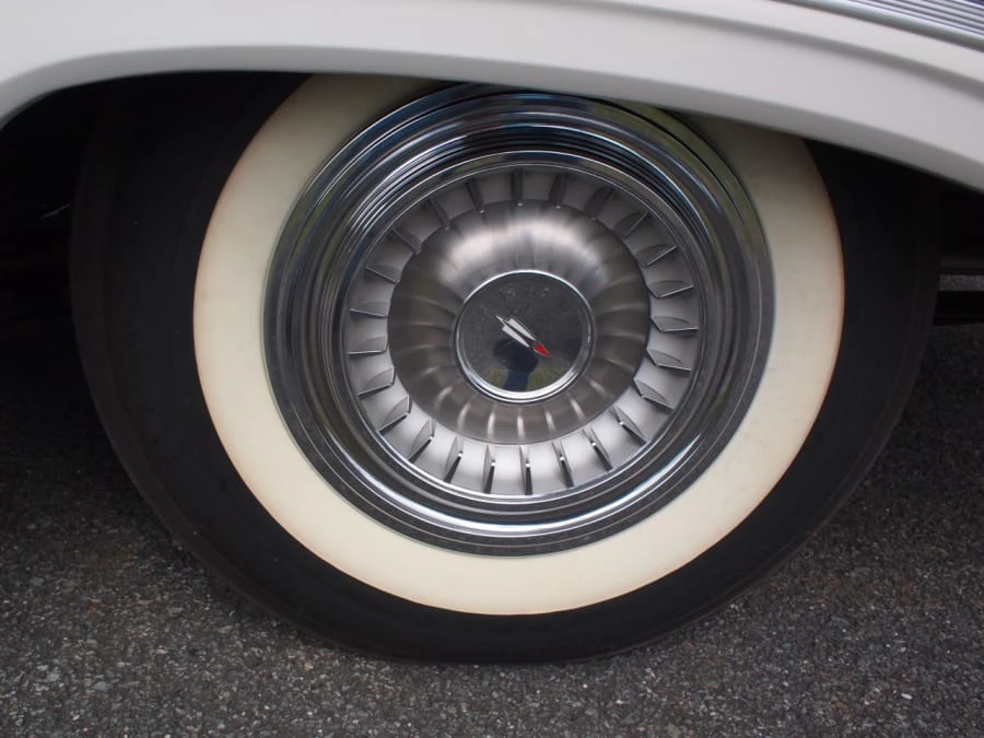 1960 Oldsmobile 98 - Image 8 of 26