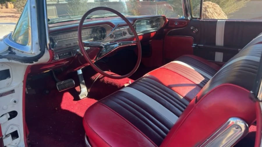 1960 Oldsmobile 98 - Image 3 of 8