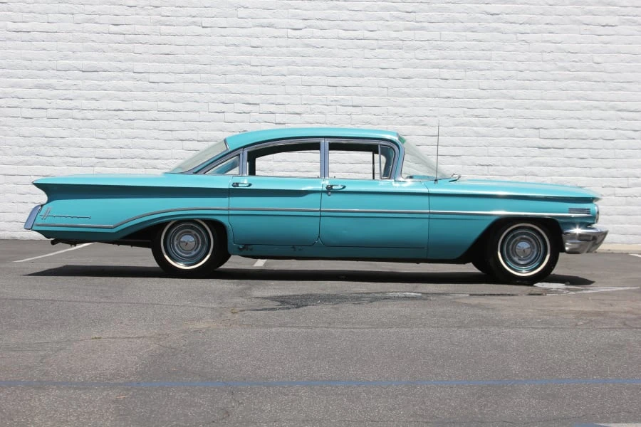 1960 Oldsmobile 88 - Image 2 of 7