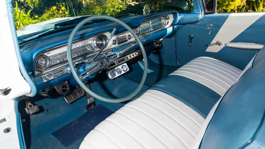1960 Oldsmobile 88 - Image 4 of 12