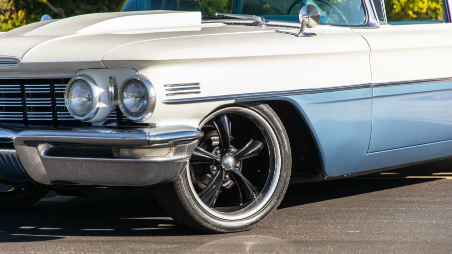 1960 Oldsmobile 88 - Image 9 of 12