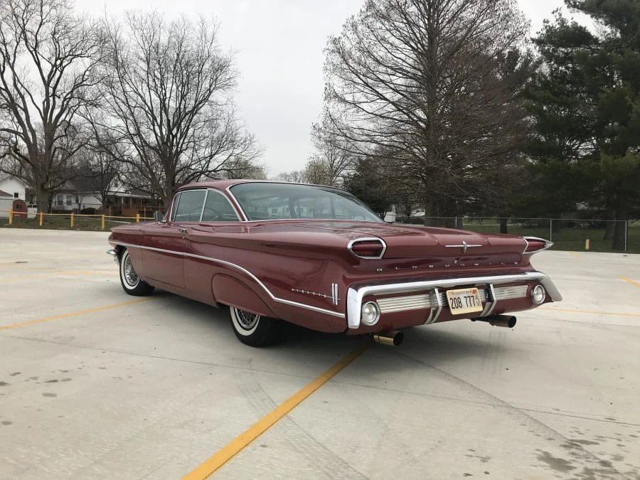 1960 Oldsmobile 88 - Image 3 of 12