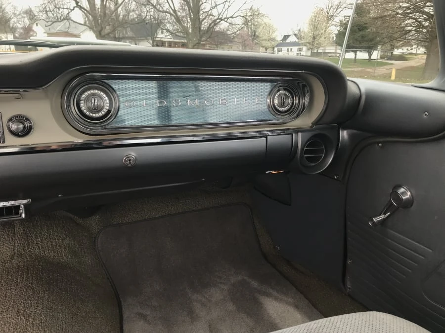 1960 Oldsmobile 88 - Image 6 of 12