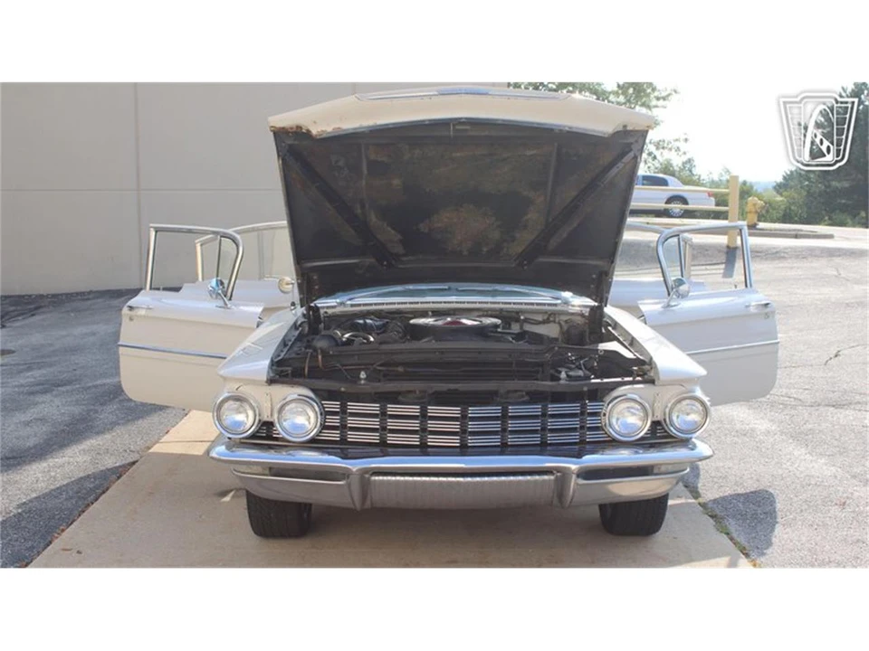 1960 Oldsmobile 88 - Image 9 of 31