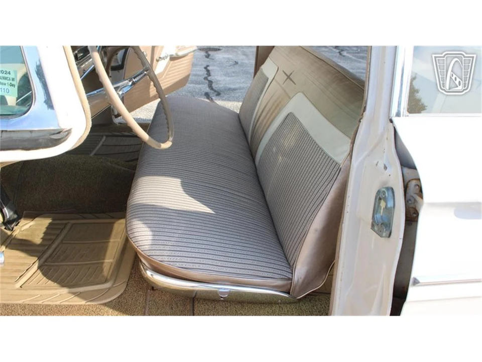 1960 Oldsmobile 88 - Image 14 of 31