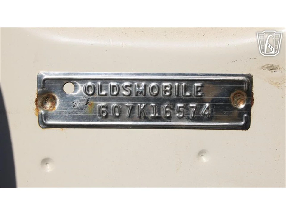 1960 Oldsmobile 88 - Image 20 of 31