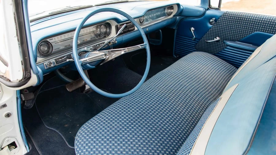 1960 Oldsmobile 88 - Image 4 of 15