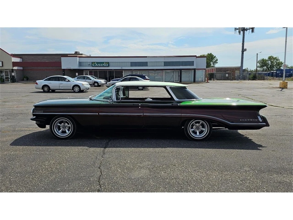 1960 Oldsmobile 88 - Image 2 of 31