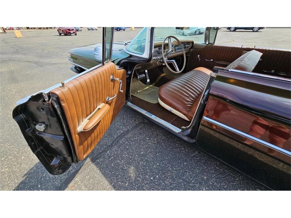 1960 Oldsmobile 88 - Image 9 of 31