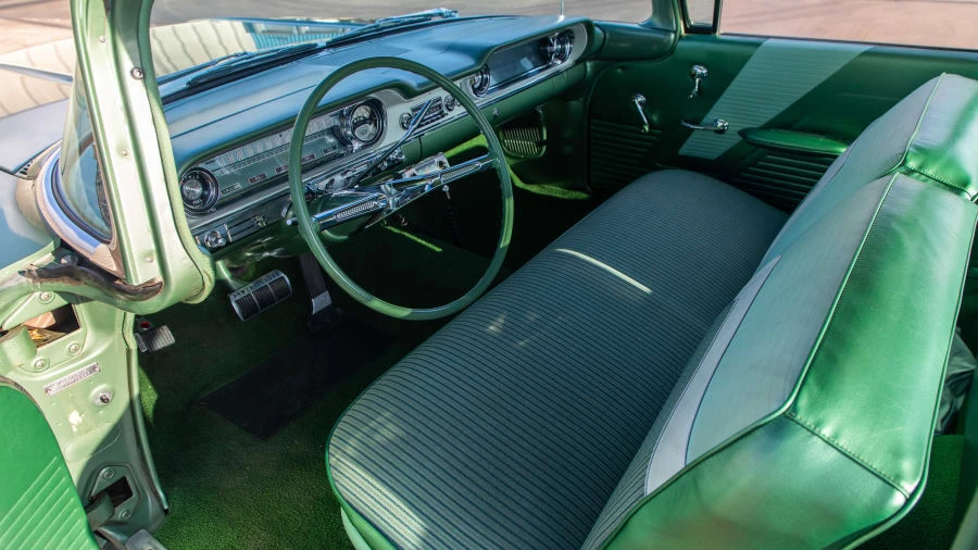 1960 Oldsmobile 88 - Image 4 of 12