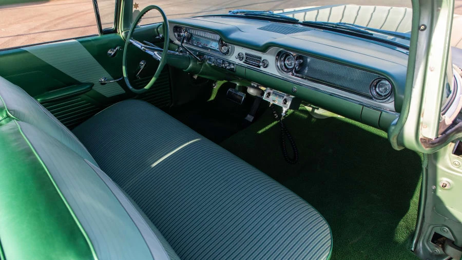 1960 Oldsmobile 88 - Image 5 of 12