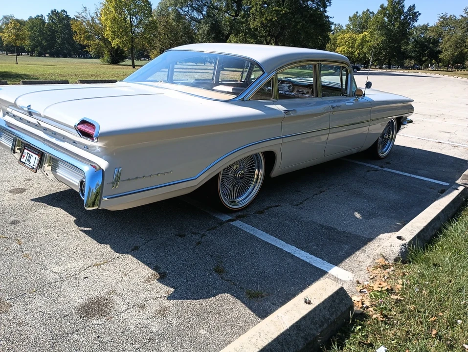 1960 Oldsmobile 88 - Image 6 of 21