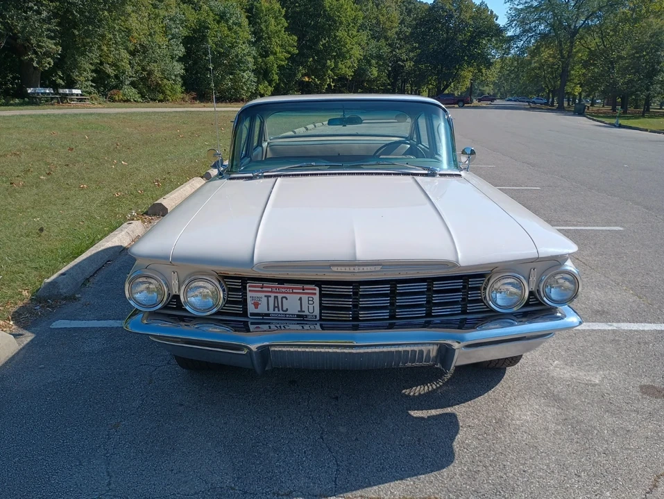 1960 Oldsmobile 88 - Image 8 of 21