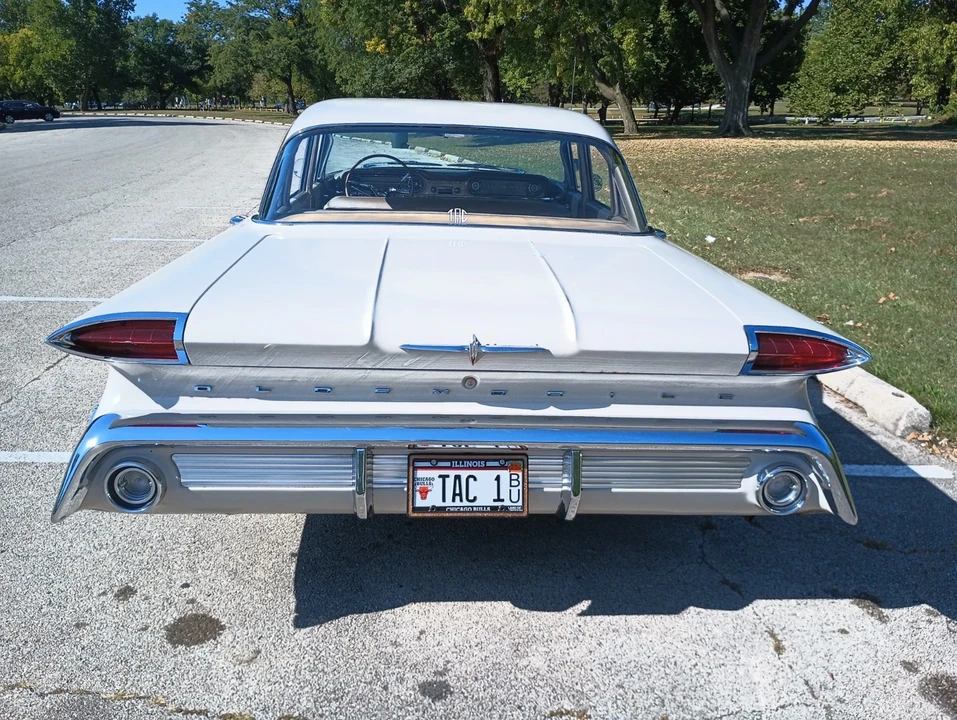 1960 Oldsmobile 88 - Image 7 of 21