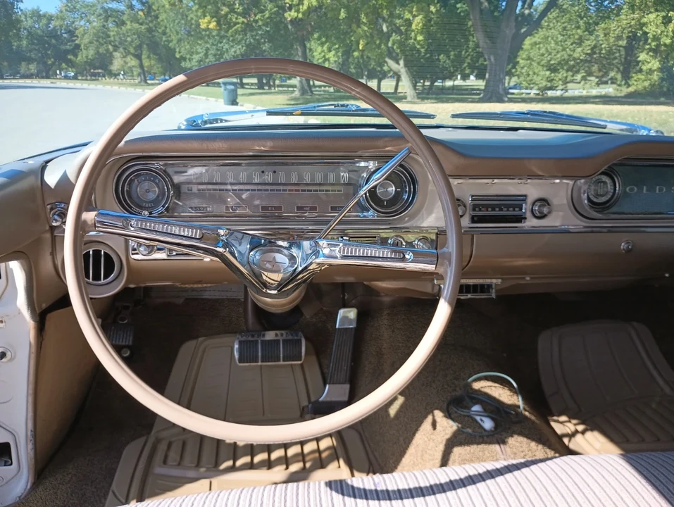 1960 Oldsmobile 88 - Image 12 of 21