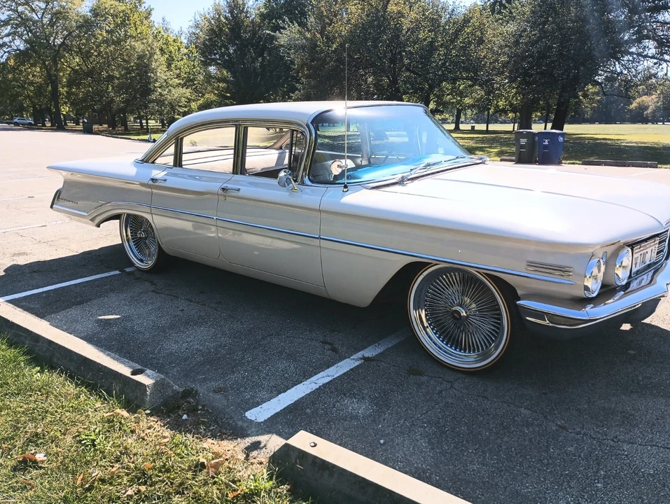 1960 Oldsmobile 88 - Image 4 of 21
