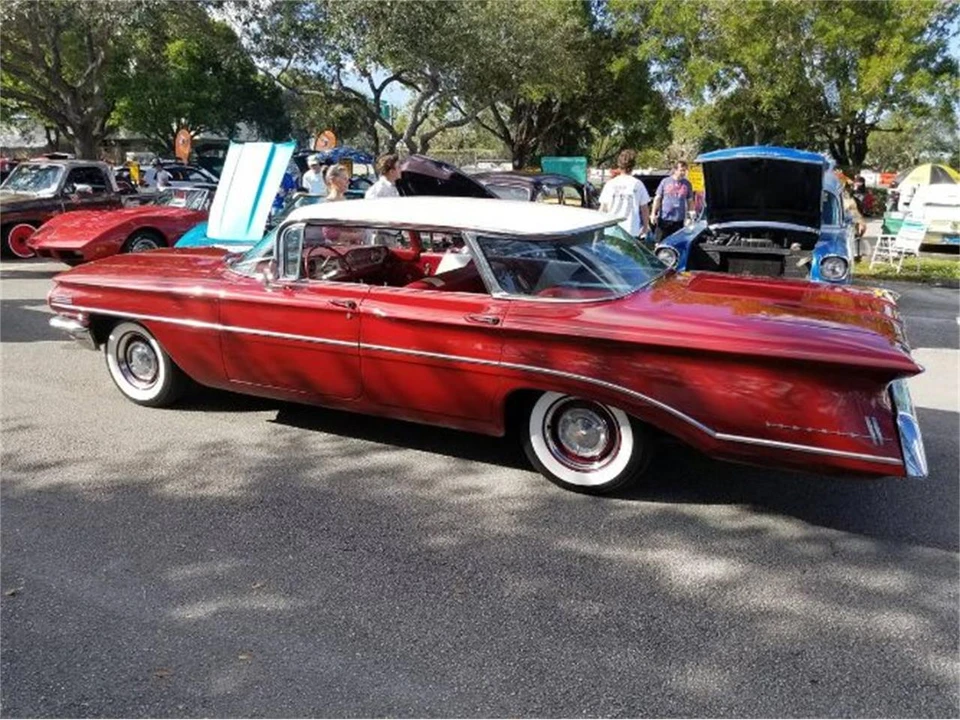 1960 Oldsmobile 88 - Image 10 of 21