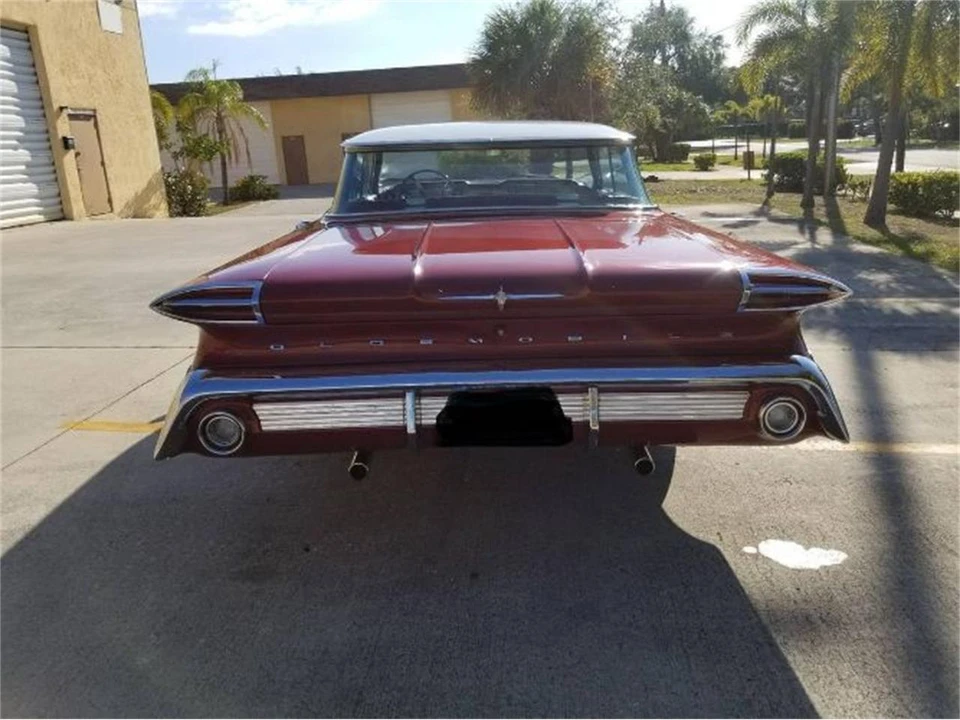 1960 Oldsmobile 88 - Image 2 of 21